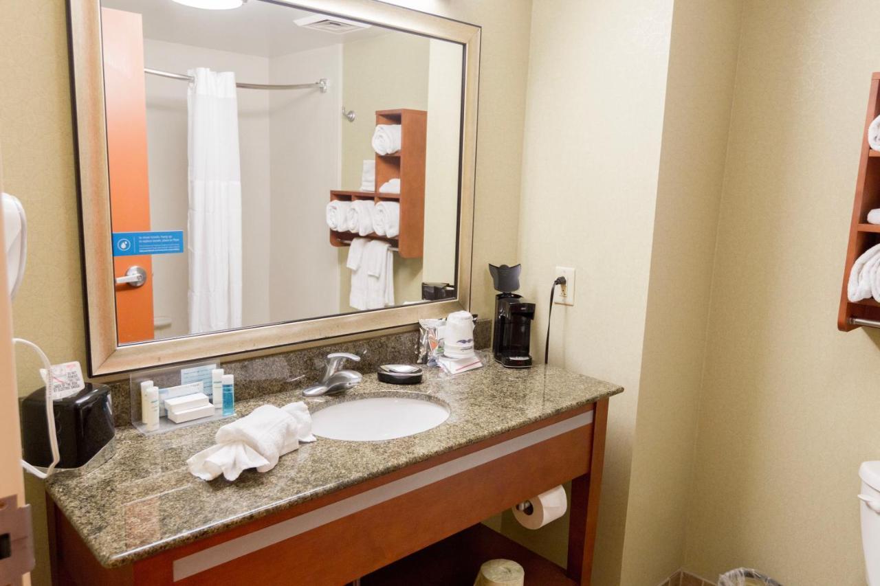Hampton Inn & Suites Radcliff/Fort Knox Екстериор снимка